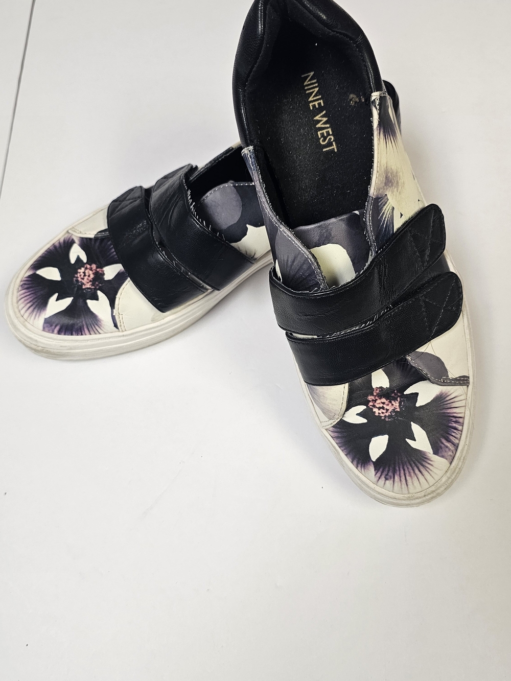Nine West Women's Black Floral Slip-On Sneakers